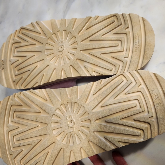 Fluffy Pink Slide Sandals - Picture 6 of 6